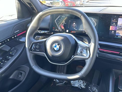 Used 2024 BMW 530i xDrive w/ Convenience Package image 26