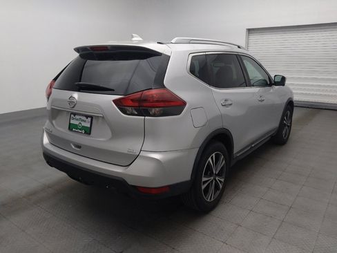 Used 2018 Nissan Rogue SL FWD image 9