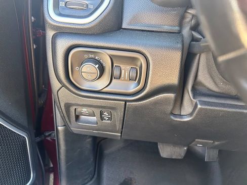 Used 2020 RAM 1500 Laramie AWD/4WD image 17