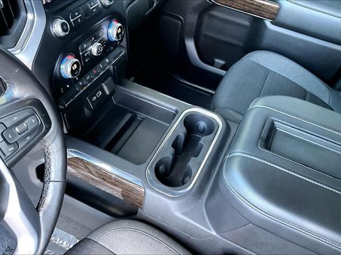 Used 2020 GMC Sierra 1500 Elevation RWD image 17