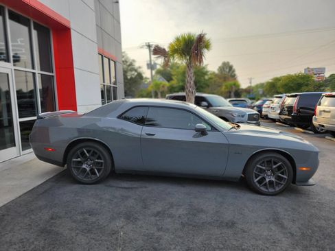 Used 2018 Dodge Challenger R/T w/ Blacktop Package RWD image 7