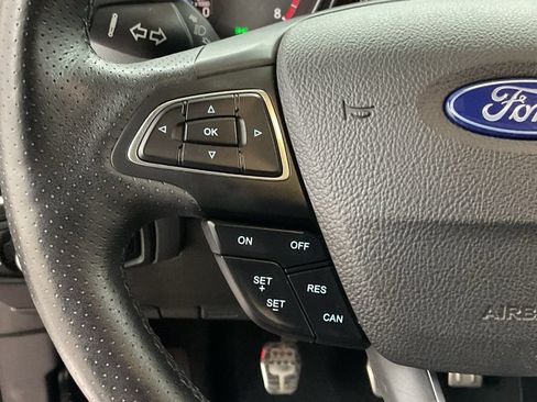 Used 2017 Ford Focus RS AWD/4WD image 9