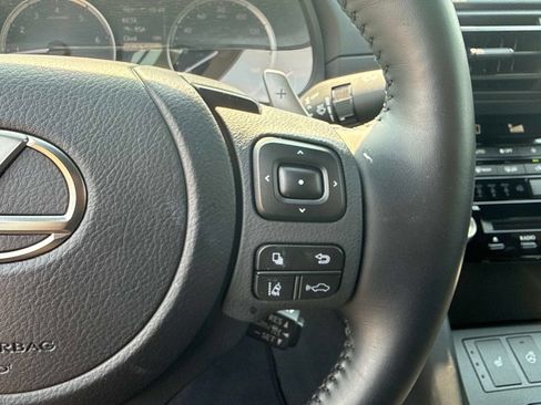 Used 2025 Lexus IS 350 F Sport RWD image 20