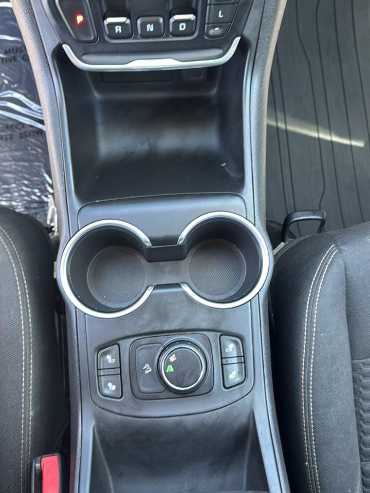 Used 2019 GMC Terrain SLE w/ Driver Convenience Package FWD image 18