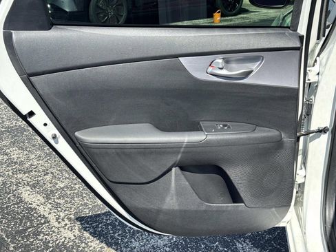 Used 2024 Kia Forte LXS FWD image 11