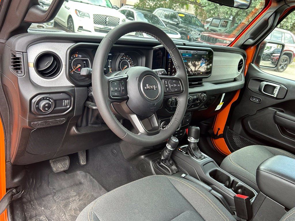 Certified 2025 Jeep Gladiator Mojave AWD/4WD image 10