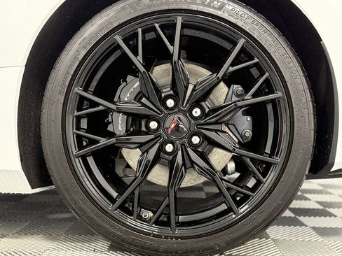 Used 2024 Chevrolet Corvette Stingray Premium Cpe w/ Stealth Interior Trim Package image 41