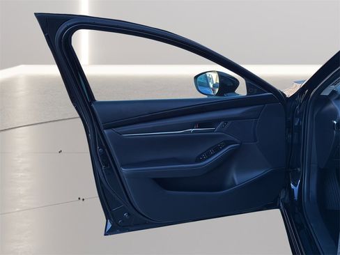 Used 2025 MAZDA MAZDA3 s image 11