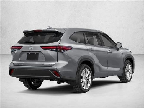 New 2026 Toyota Highlander Limited image 2