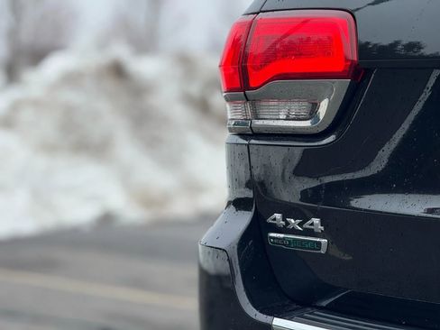 Used 2016 Jeep Grand Cherokee Overland w/ Advanced Technology Group image 10