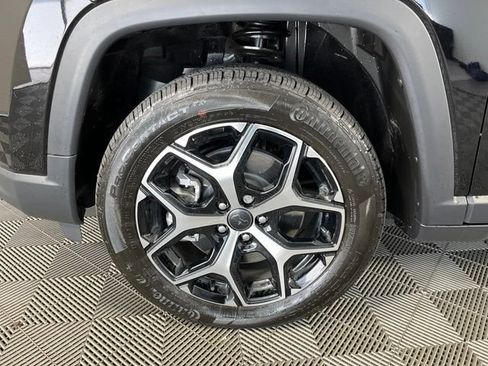 Used 2026 Jeep Compass Limited AWD/4WD image 11
