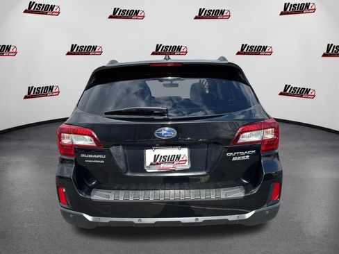 Used 2017 Subaru Outback 2.5i Touring image 6