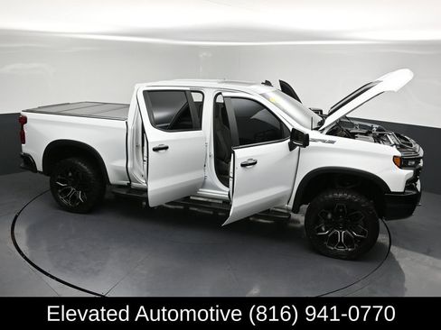 Used 2025 Chevrolet Silverado 1500 ZR2 w/ Technology Package AWD/4WD image 33