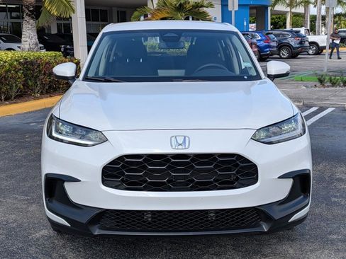 Used 2023 Honda HR-V LX image 2
