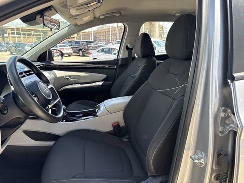 Used 2023 Hyundai Tucson SE AWD/4WD image 25
