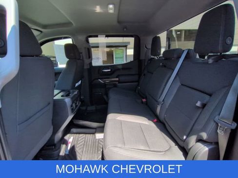 Used 2021 Chevrolet Silverado 1500 LT Trail Boss AWD/4WD image 25