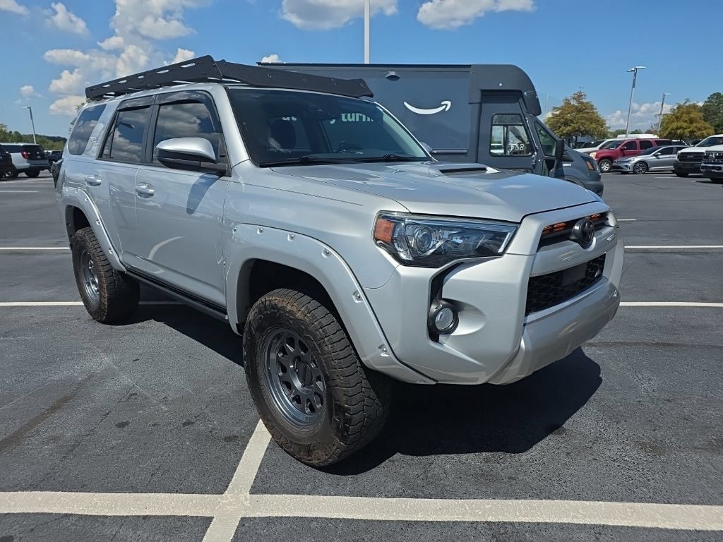 Used 2020 Toyota 4Runner TRD Off-Road AWD/4WD image 4