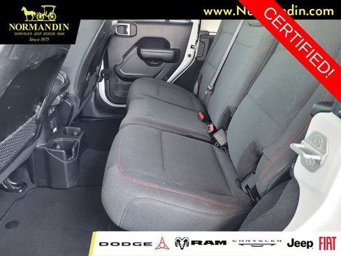 Certified 2024 Jeep Wrangler Unlimited Rubicon AWD/4WD image 18