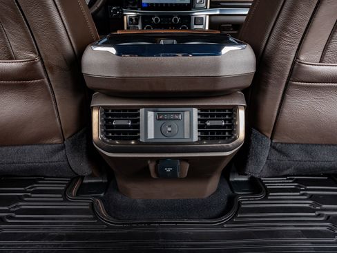 Used 2025 Ford F150 King Ranch w/ FX4 Off-Road Package image 33