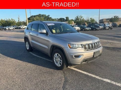 Used 2020 Jeep Grand Cherokee Laredo AWD/4WD image 1
