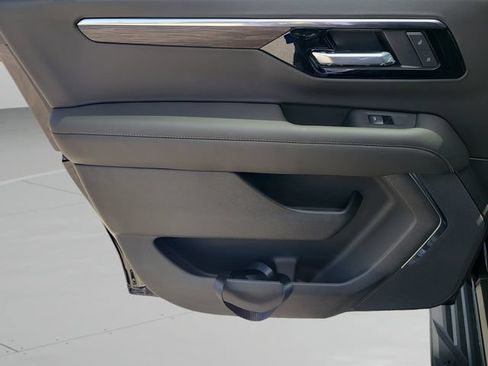 New 2026 Chevrolet Suburban LS w/ LPO, Dark Essentials Package RWD image 17
