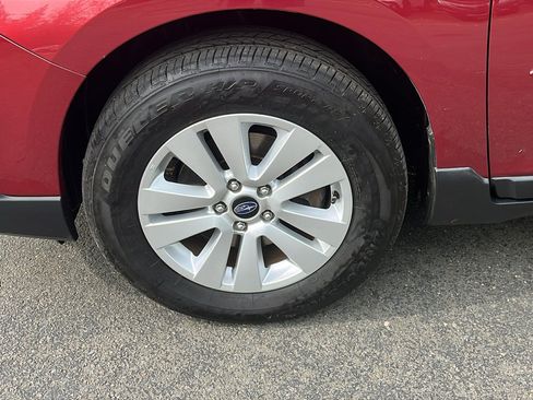 Used 2018 Subaru Outback 2.5i Premium AWD/4WD image 9
