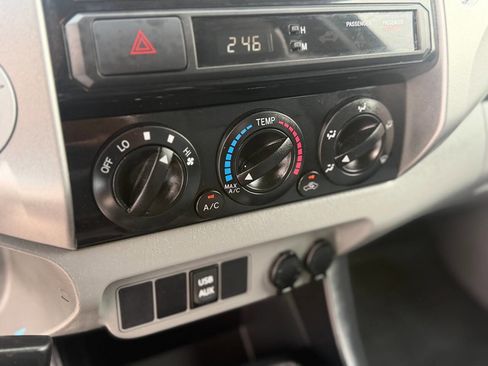 Used 2012 Toyota Tacoma 4x4 Double Cab w/ TRD Sport Pkg image 90