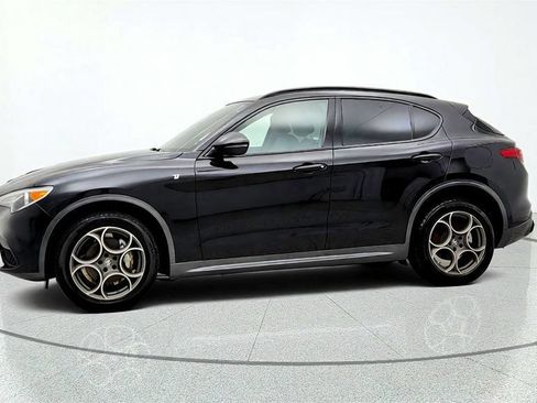 Used 2023 Alfa Romeo Stelvio Ti AWD/4WD image 8