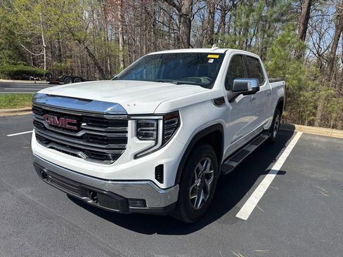 Used 2022 GMC Sierra 1500 SLT w/ SLT Convenience Package image 14