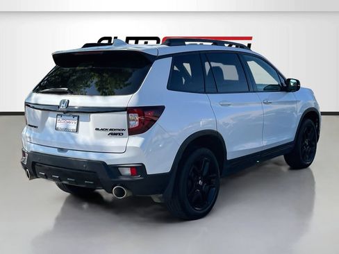 Used 2024 Honda Passport Black Edition image 7