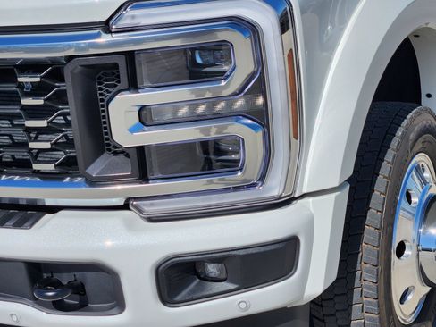 New 2026 Ford F450 Platinum w/ FX4 Off-Road Package AWD/4WD image 10