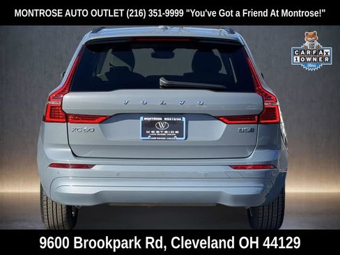 Used 2022 Volvo XC60 B5 Momentum image 5