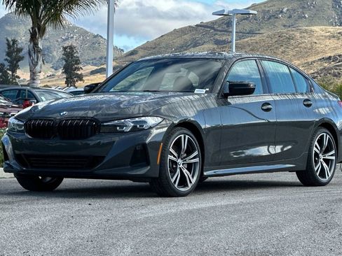 Used 2023 BMW 330i Sedan w/ Convenience Package RWD image 7