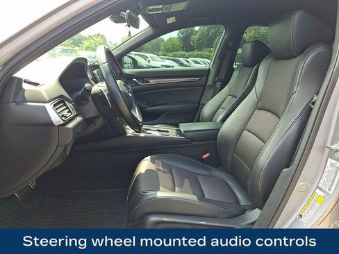 Used 2018 Honda Accord Sport image 2