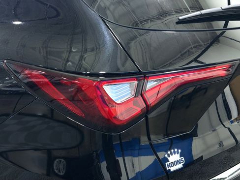 Used 2023 Acura MDX SH-AWD w/ Technology Package image 18