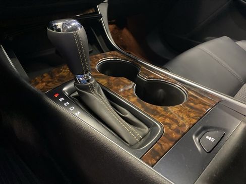 Used 2014 Chevrolet Impala LT image 25