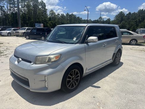 Used 2013 Scion xB image 1