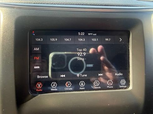 Used 2020 Jeep Cherokee Latitude Plus w/ Cold Weather Group AWD/4WD image 8