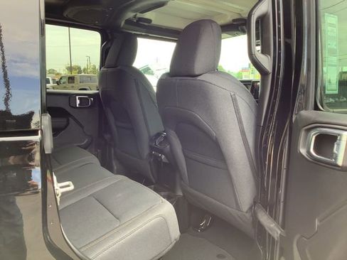 New 2026 Jeep Gladiator Sport image 32