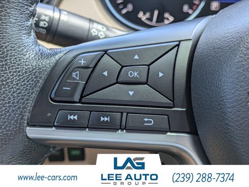 Used 2020 Nissan Rogue SL w/ Premium Package FWD image 23