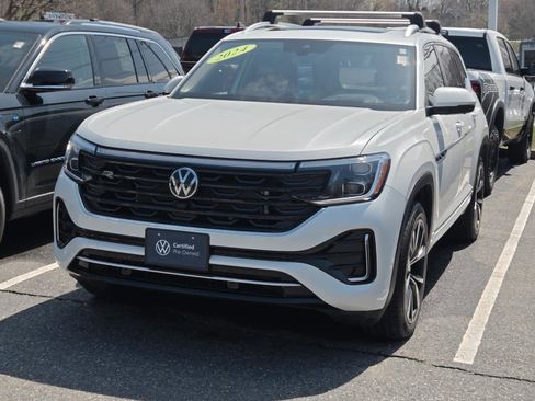 Certified 2024 Volkswagen Atlas SEL Premium R-Line AWD/4WD image 42