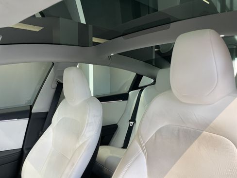 Used 2024 Tesla Model 3 Long Range RWD image 32