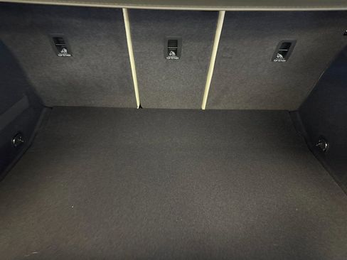 New 2025 Audi Q6 e-tron Premium Plus image 14