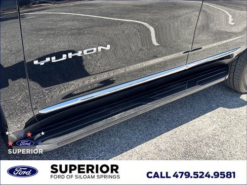 Used 2023 GMC Yukon SLT AWD/4WD image 15