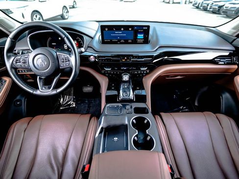 Certified 2024 Acura MDX w/ Advance Package AWD/4WD image 19