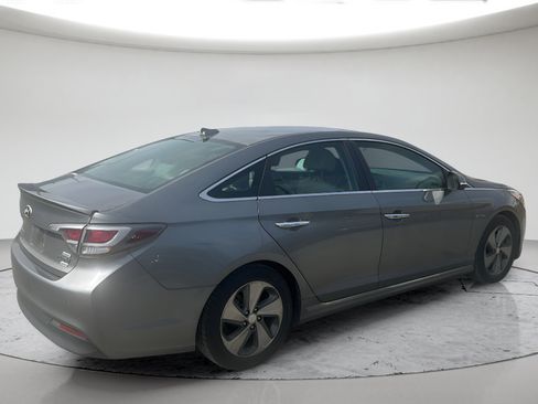 Used 2017 Hyundai Sonata Limited FWD image 5