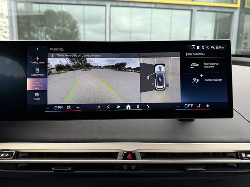 Used 2025 BMW iX xDrive50 image 28