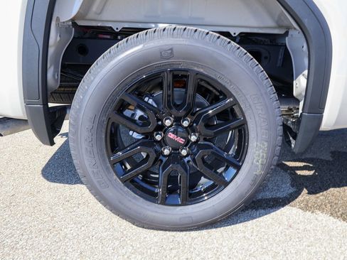 New 2026 GMC Sierra 1500 Pro w/ Graphite Edition image 27