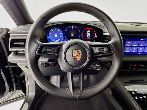 Used 2025 Porsche Macan Electric RWD image 15