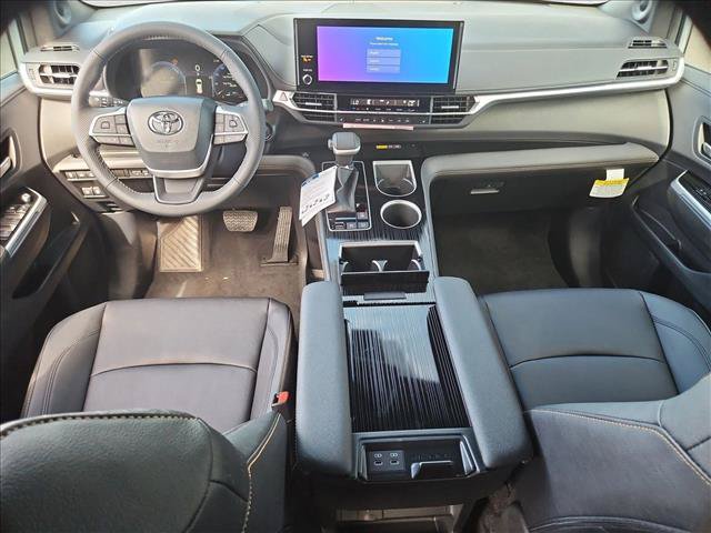 New 2026 Toyota Sienna XLE Woodland Edition AWD/4WD image 14